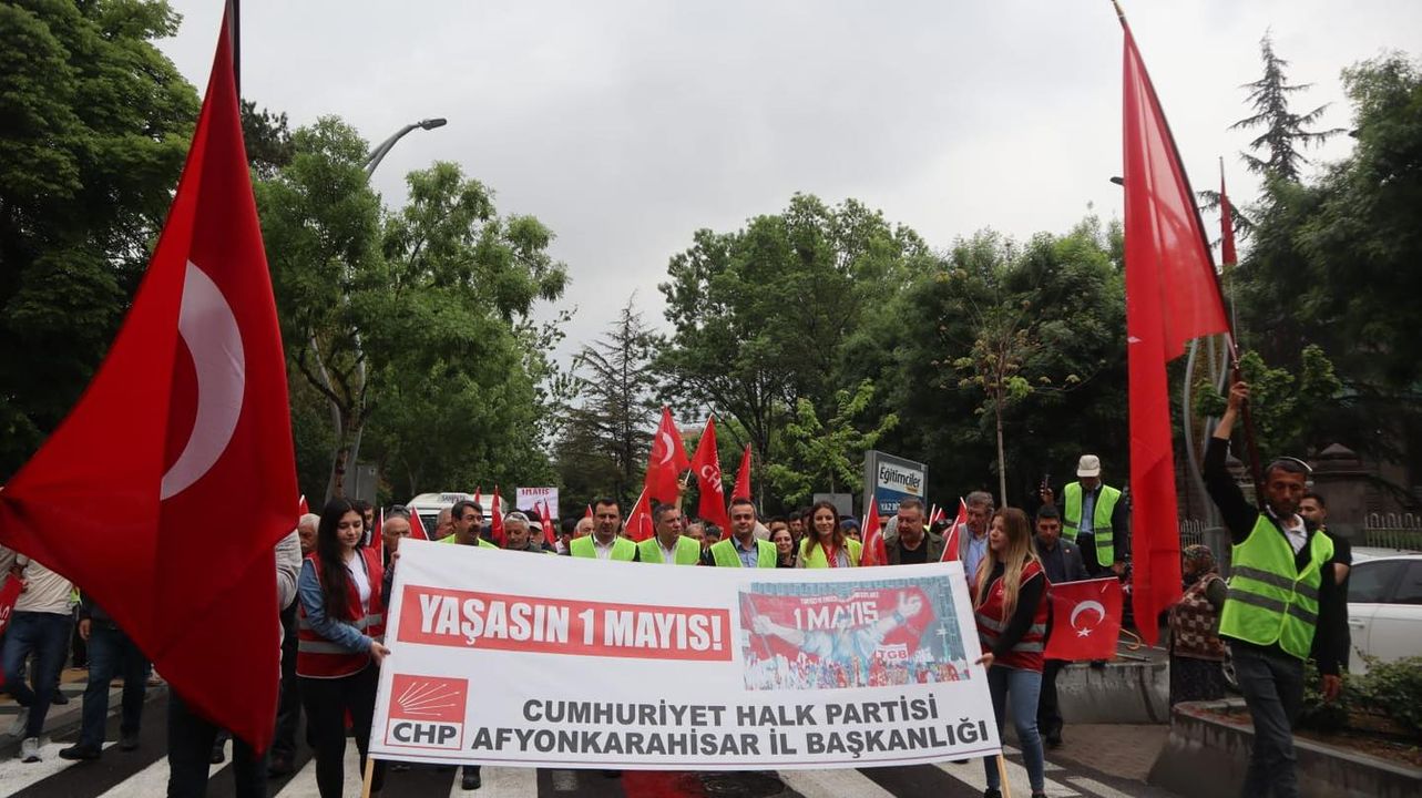 CHP'nin Afyonkarahisar'da 1 Mayıs Kutlamalarına Yoğun Katılım