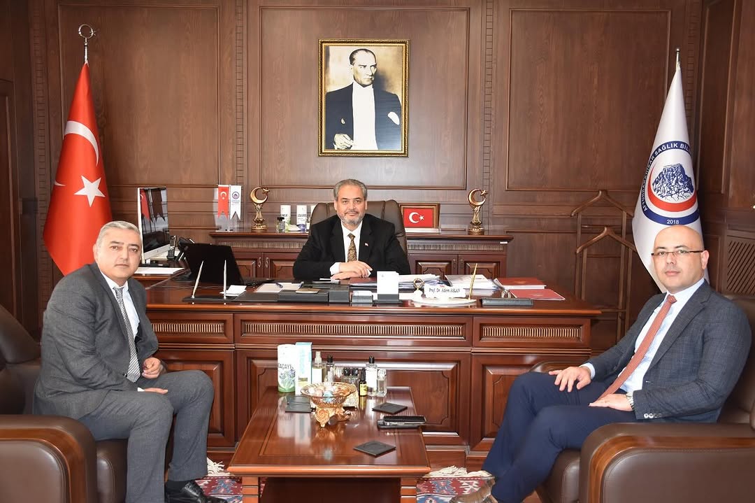 AFSÜ Rektörü Prof. Dr. Adem Aslan, Vakıfbank Yetkililerini Ağırladı