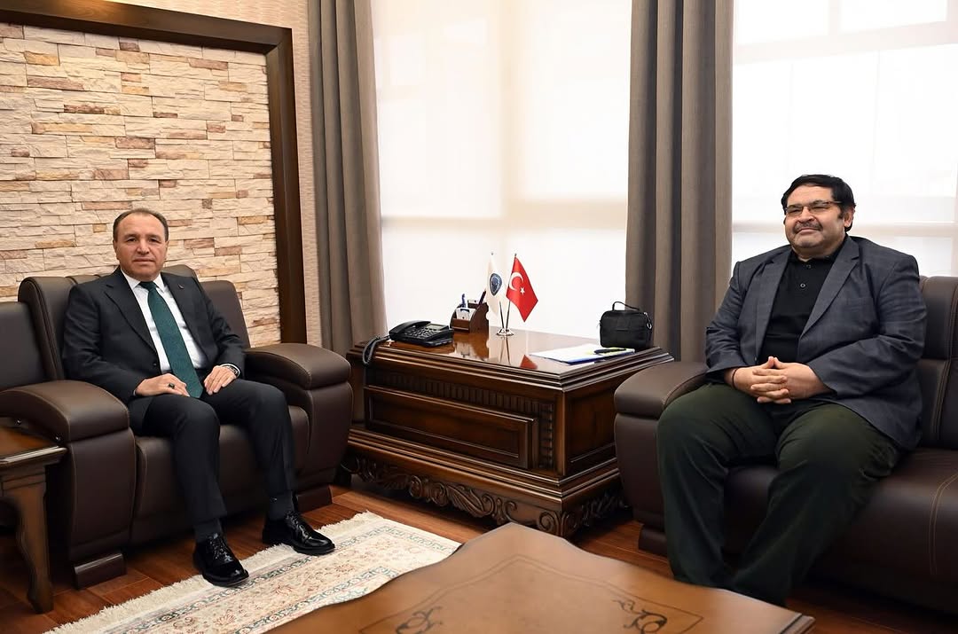 AKÜ ile Sahipkıran Stratejik Araştırmalar Merkezi'nden İş Birliği Görüşmesi