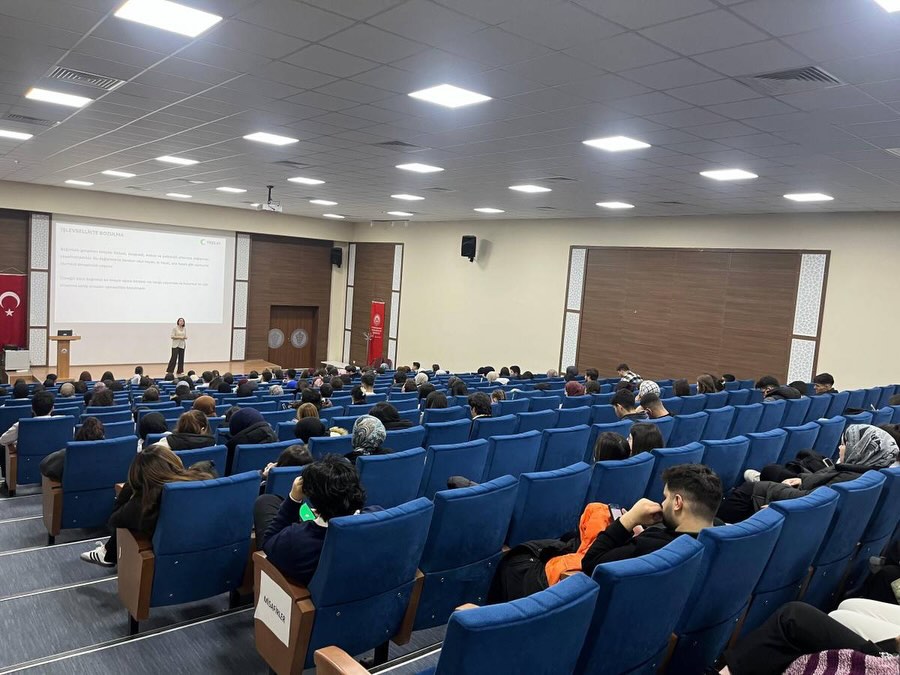 İŞKUR Gençlik Programı Öğrencileri Bağımlılıkla Mücadele Eğitimi Aldı