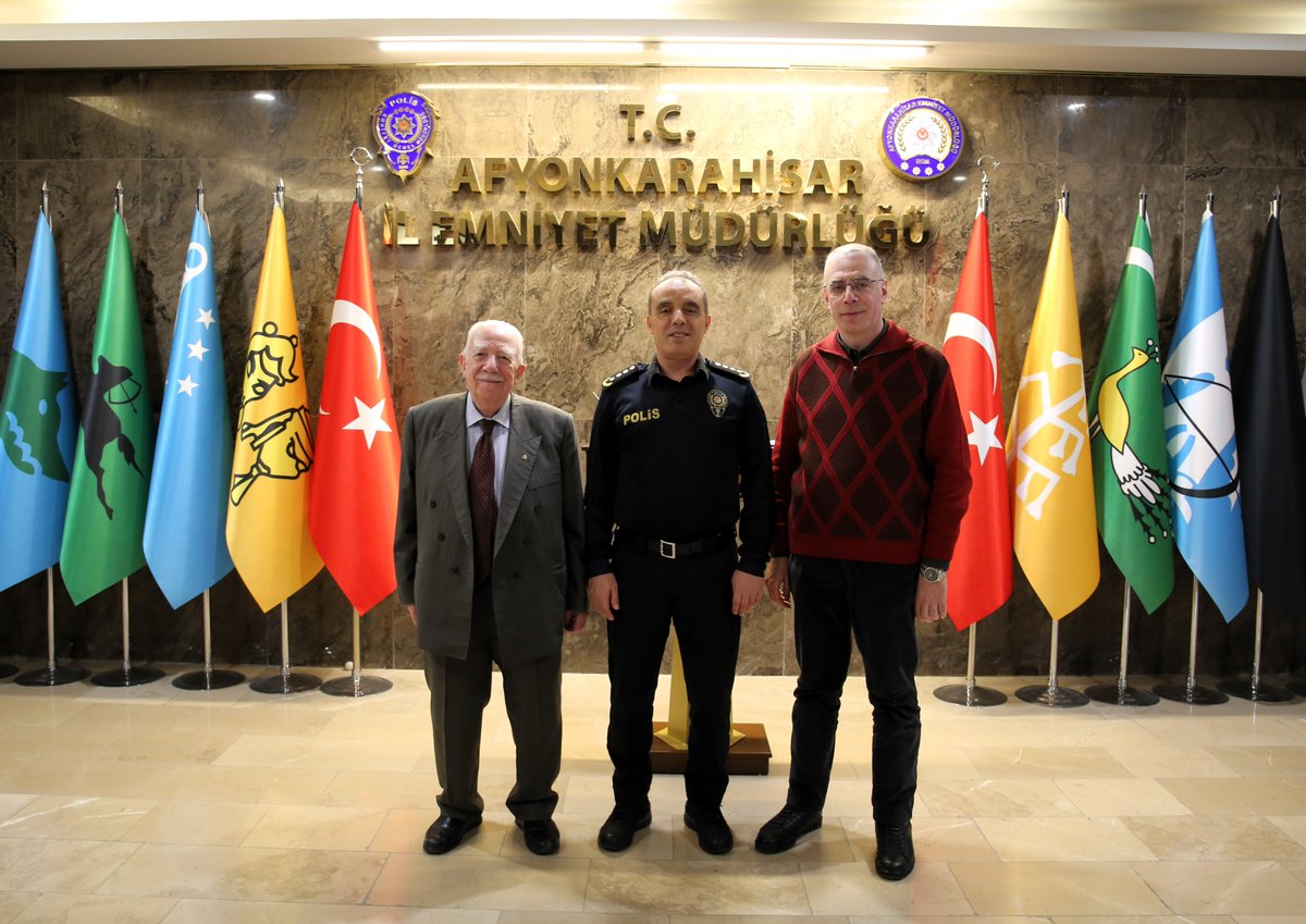 Afyonkarahisar Hal Başkanı ve Dernek Yöneticileri Emniyet Müdürü'nü Ziyaret Etti