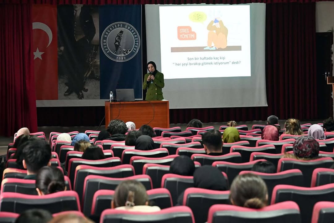 Afyon Kocatepe Üniversitesi'nde Öğrencilere Stres Yönetimi ve Motivasyon Semineri