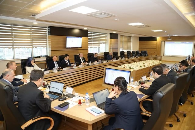 Afyon Kocatepe Üniversitesi Rektörü Karakaş, ÜAK Yönetim Kurulu Toplantısı'na Katıldı