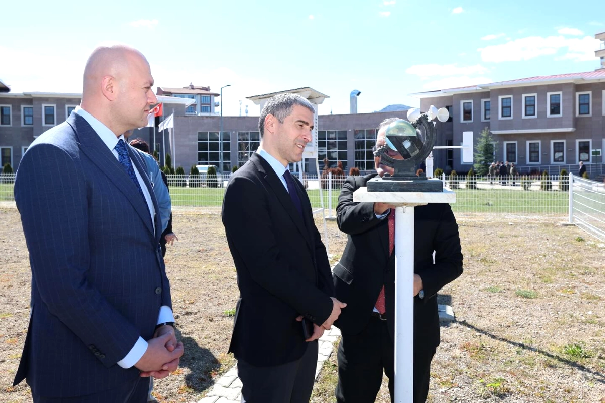 Afyonkarahisar Valisi Dr. Naci Aktaş'tan Meteoroloji 5. Bölge Müdürlüğü'ne Ziyaret