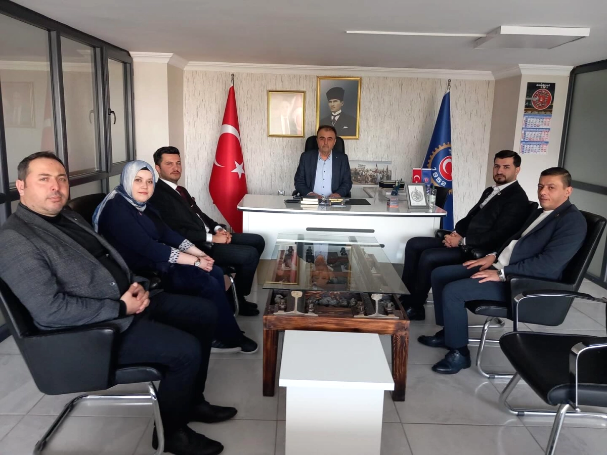 Anahtar Parti Afyonkarahisar İl Yönetimi'nden Türk-İş Temsilcisi'ne Ziyaret