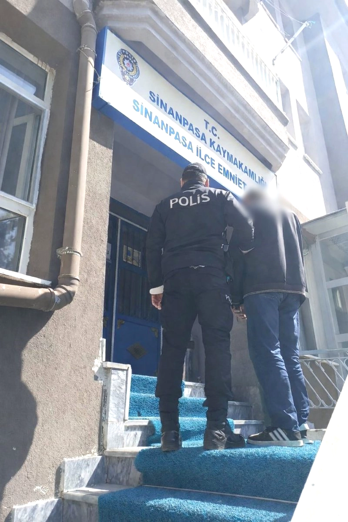 Afyonkarahisar'da Kesinleşmiş Hapis Cezalı Aranan Şahıs Yakalandı