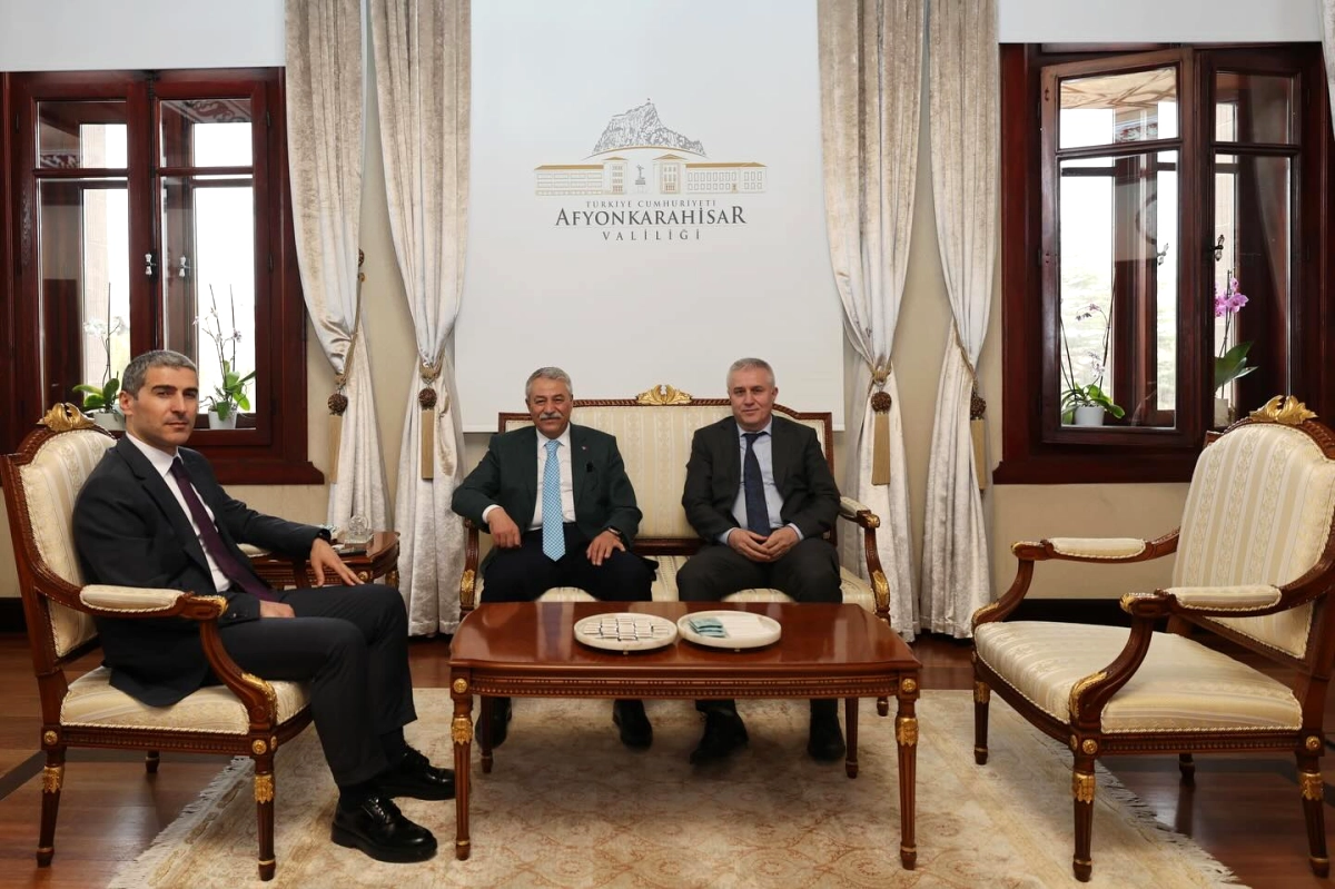 Yüksektepe ve FİYAB Başkanı Tunçtürk Afyonkarahisar Valisi'ni Ziyaret Etti