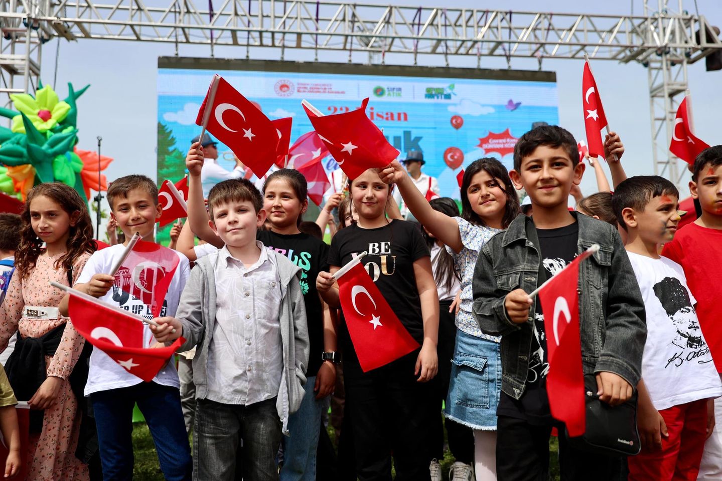 23 Nisan Ulusal Egemenlik ve Çocuk Bayramı: Çevre Bilinci ve Sıfır Atık Etkinlikleri
