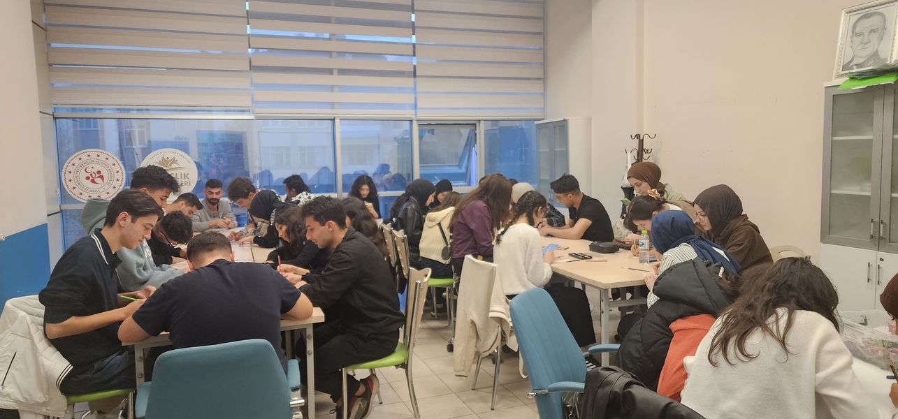 Afyonkarahisar'da Gençler Resim Eğitimi ile Sanatla Buluştu