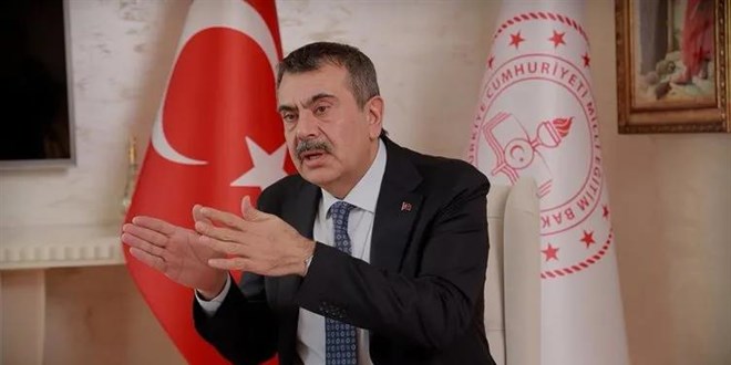 Öğrencilerin Sosyal Medya Şikayetleri: Bakan Tekin'den Ailelere Uyarı