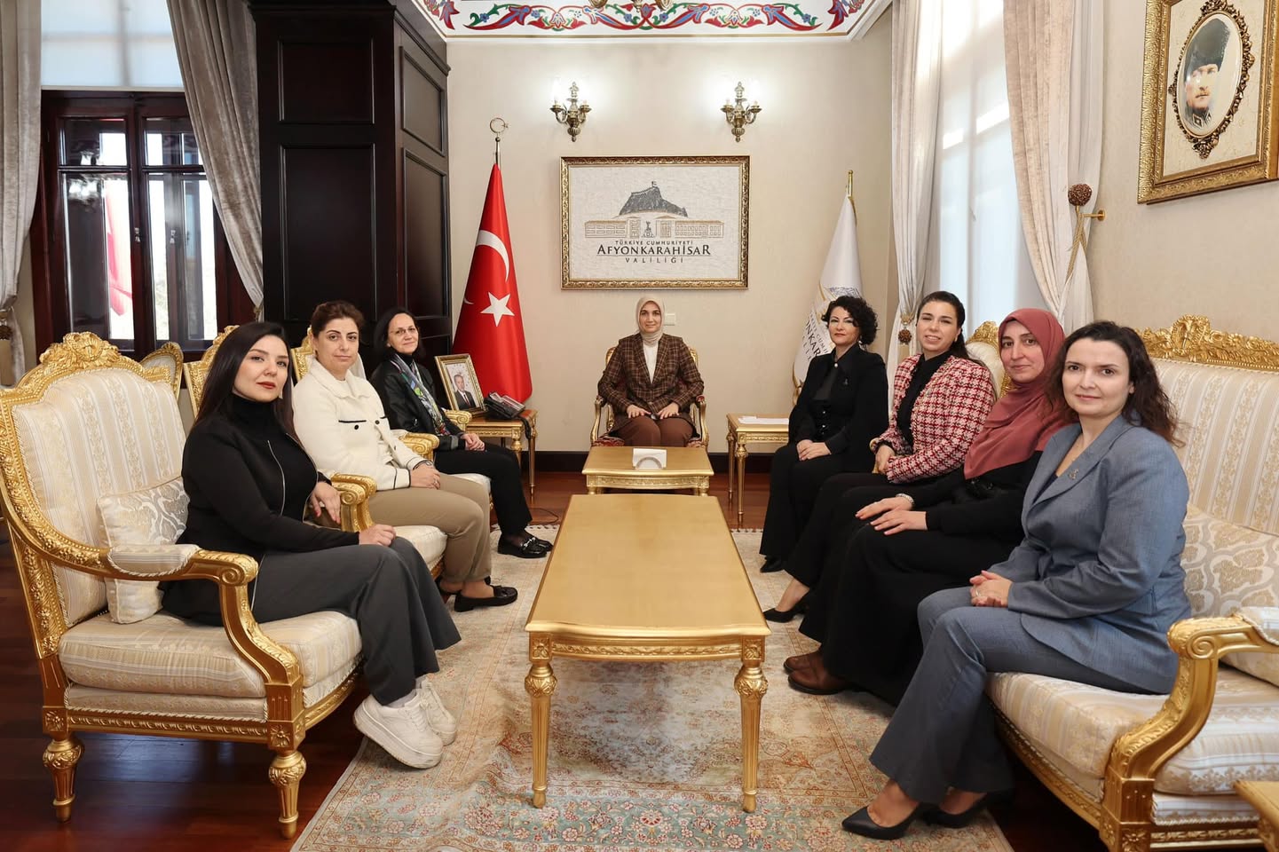 Afyonkarahisar Valisi, Kadın Girişimcileri Makamında Ağırladı