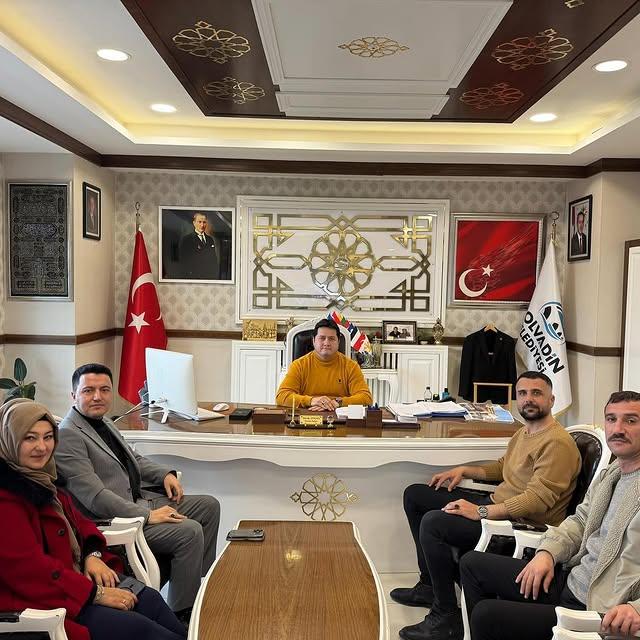 Gürbüz, Bolvadin Belediye Başkanı Derviş Aynacı'yı Ziyaret Etti