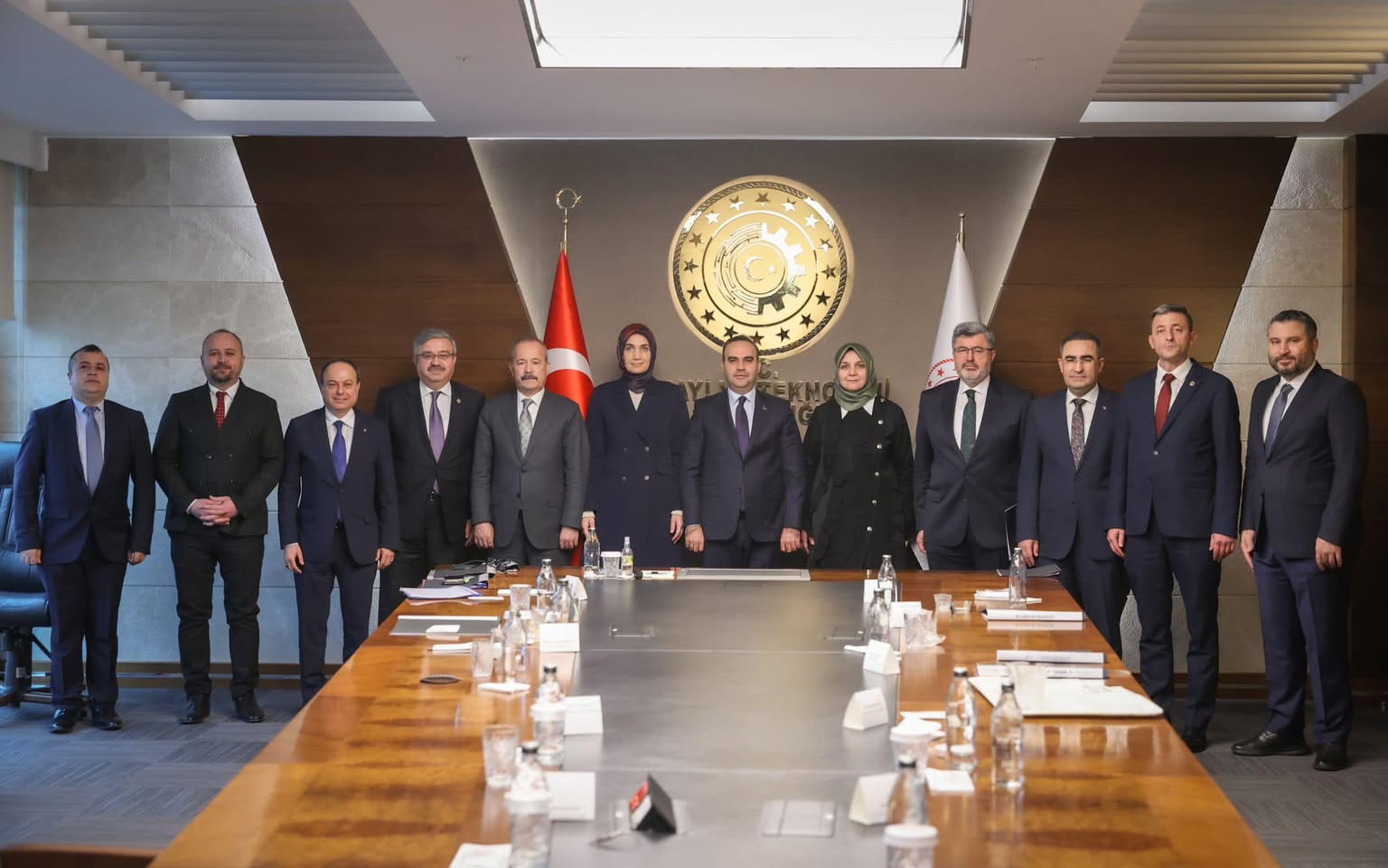 Sanayi ve Teknoloji Bakanı Afyonkarahisar'da OSB Projeleri İçin İstişarede Bulundu
