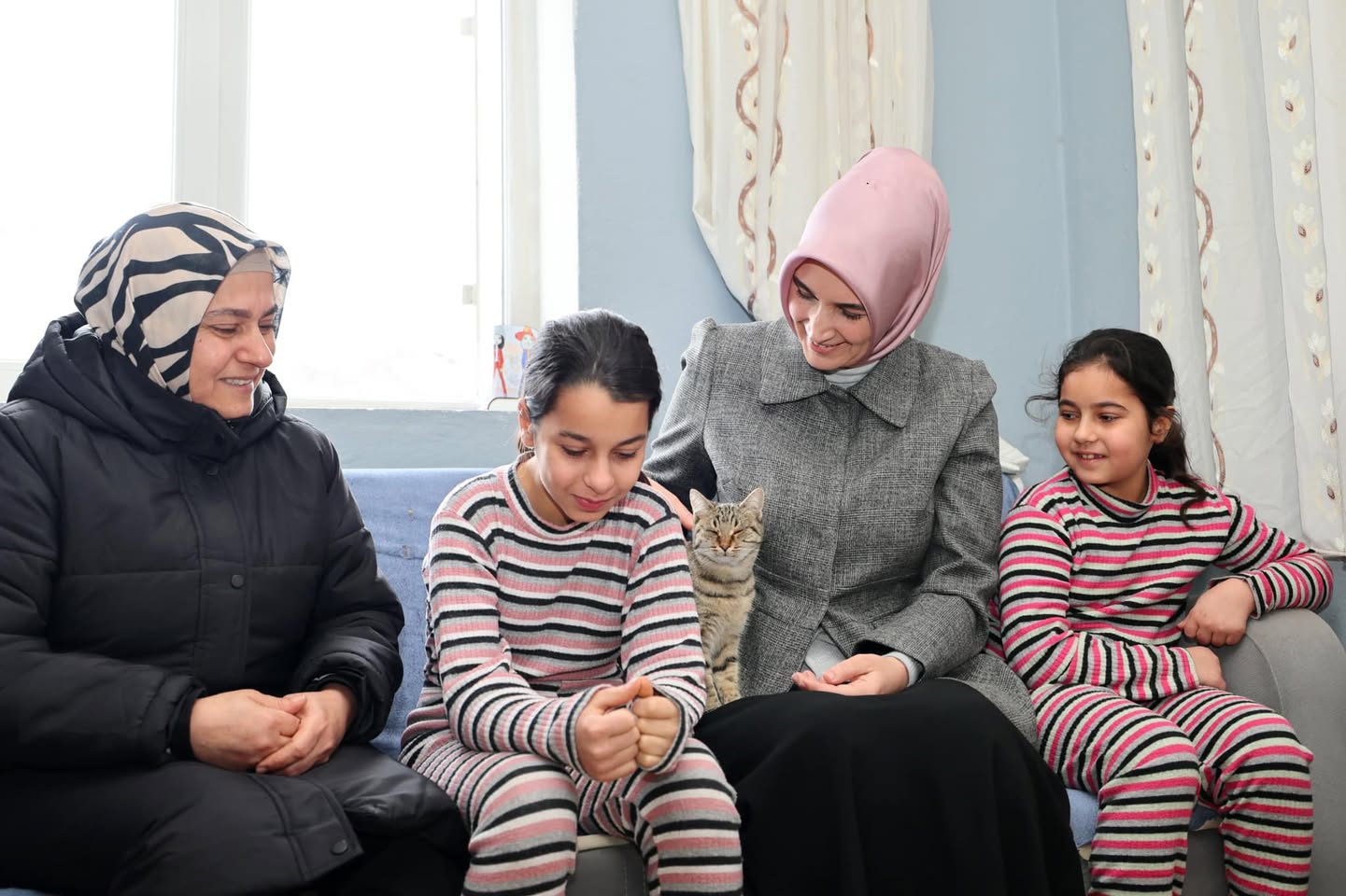 Vali Kübra Güran Yiğitbaşı'ndan Depremzedelere Anlamlı Ziyaret