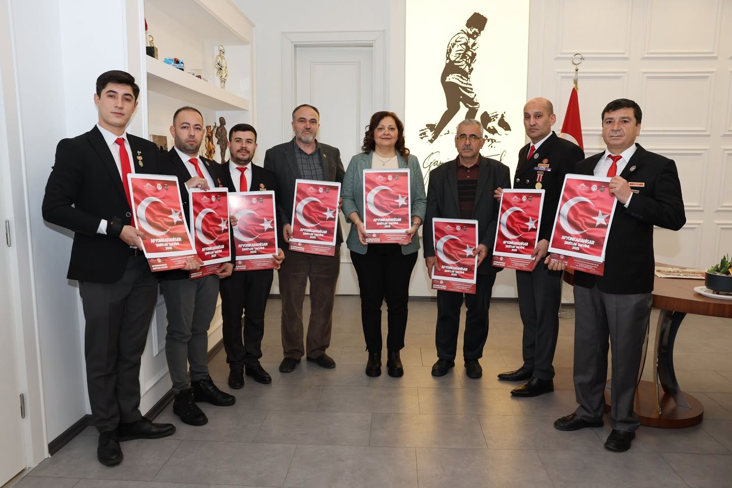 Afyonkarahisar'da Şehit Aileleri ve Gazilerden Anlamlı Ziyaret