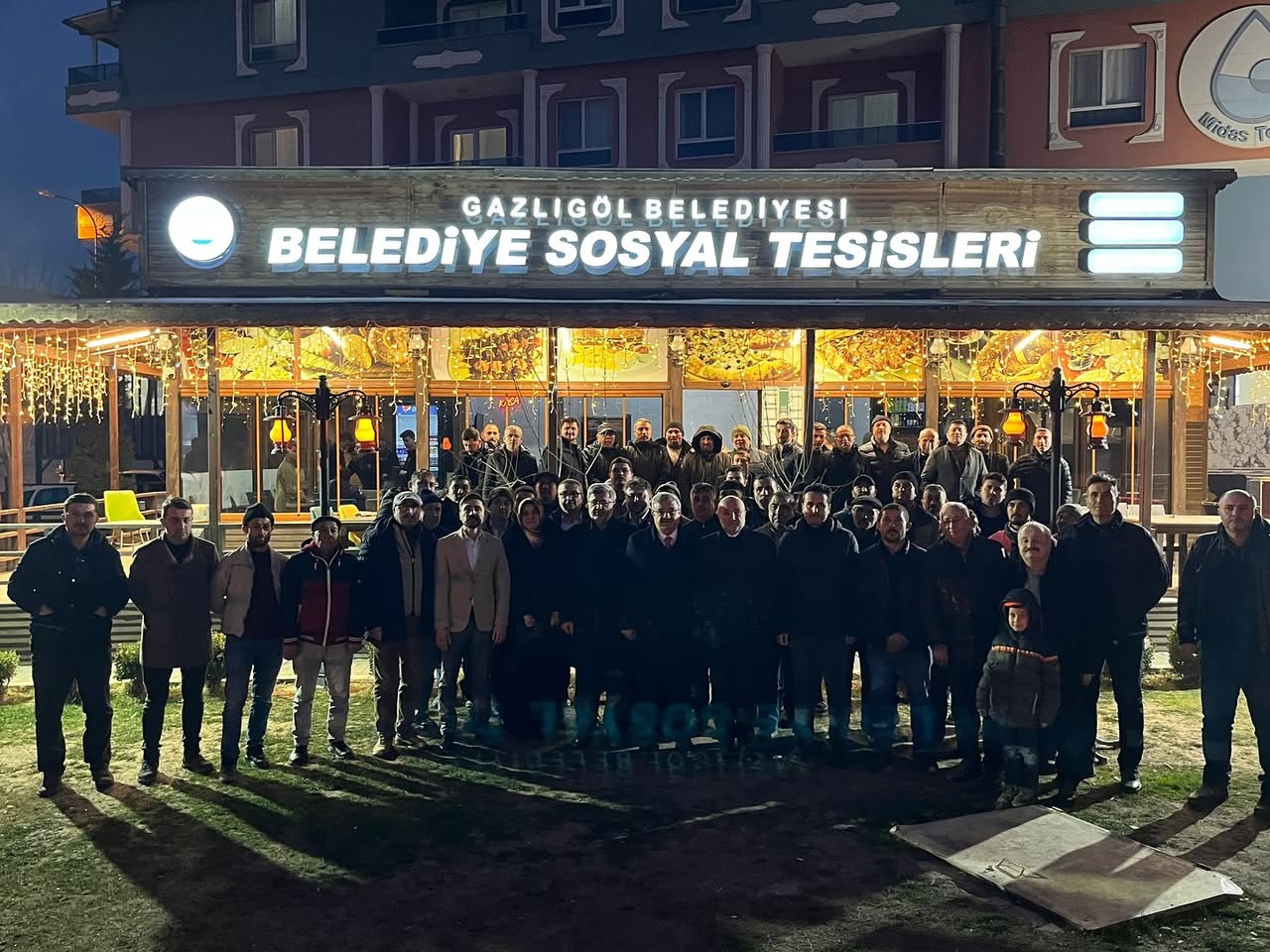 Gazlıgöl Halk Toplantısına Yoğun İlgi