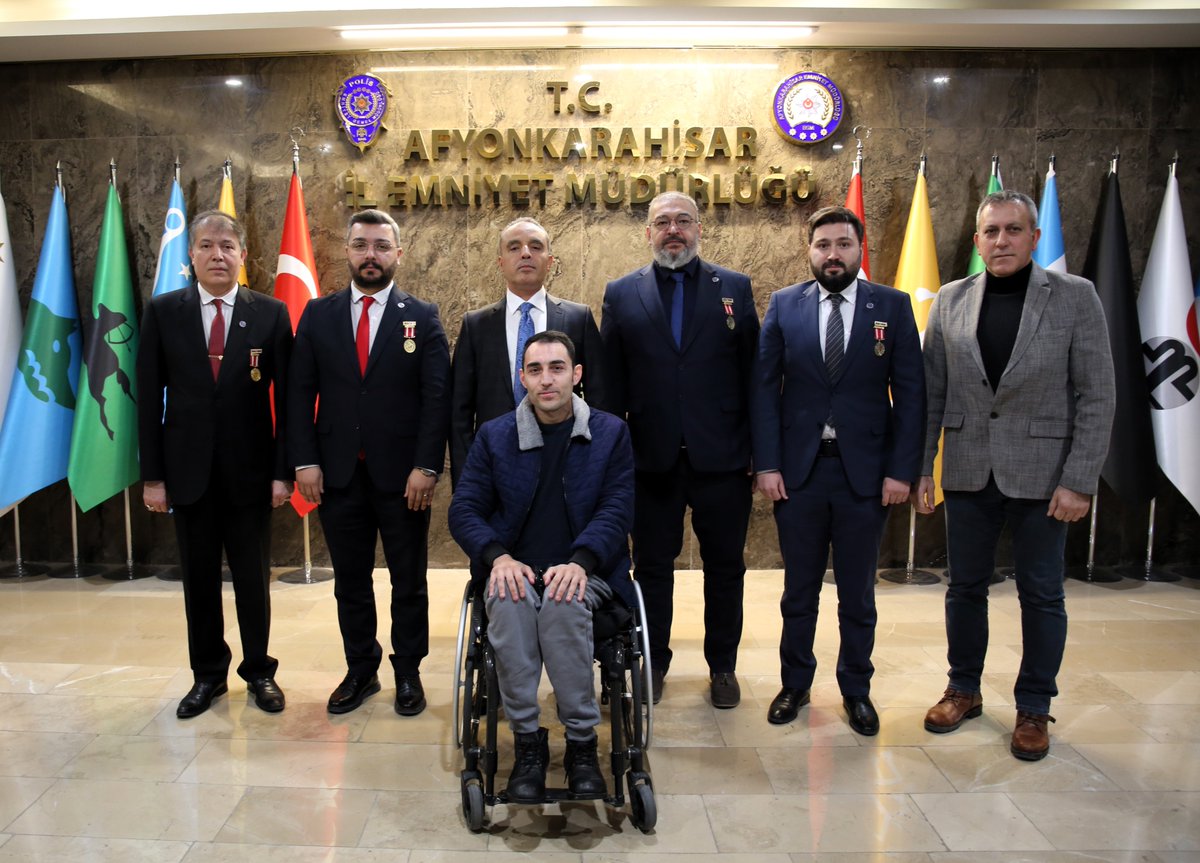 Emniyet Teşkilatı Vakfı'ndan Afyonkarahisar Emniyet Müdürü'ne Nezaket Ziyareti