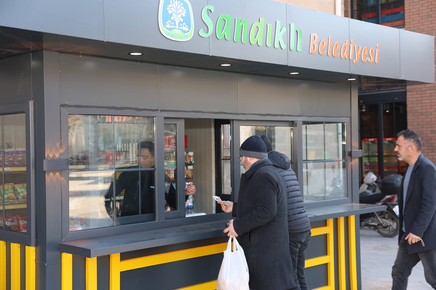 Sandıklı Meydan Halk Büfe Hizmete Girdi