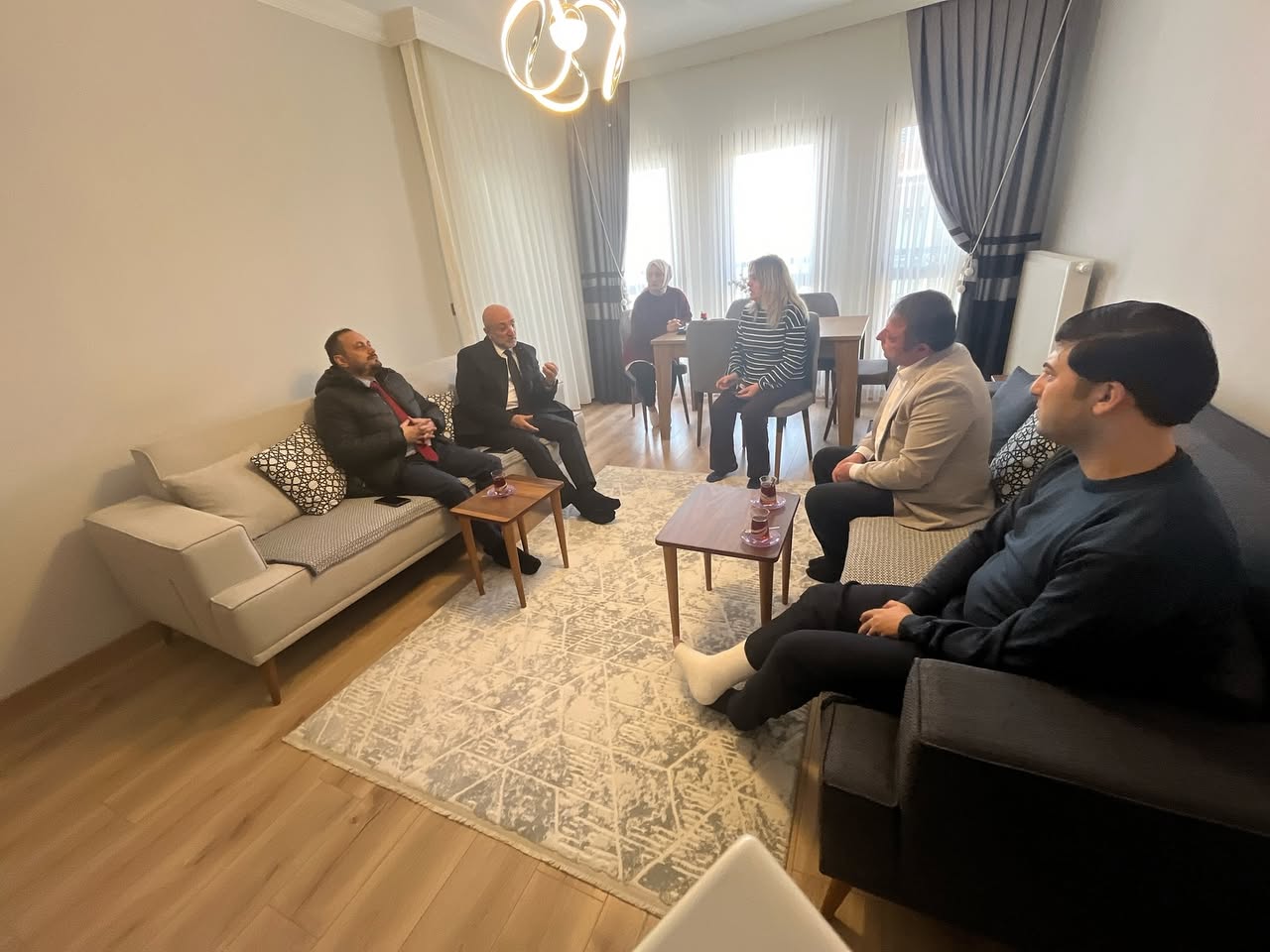 Ak Parti'den Hüseyin Madenci'ye Geçmiş Olsun Ziyareti