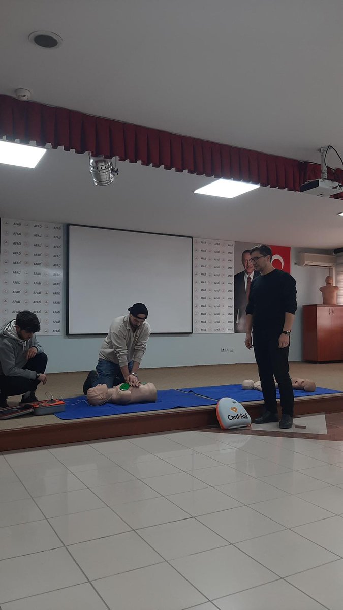 Afyonkarahisar'da Anda Gönüllülerine Sertifikalı İlk Yardım Eğitimi Verildi