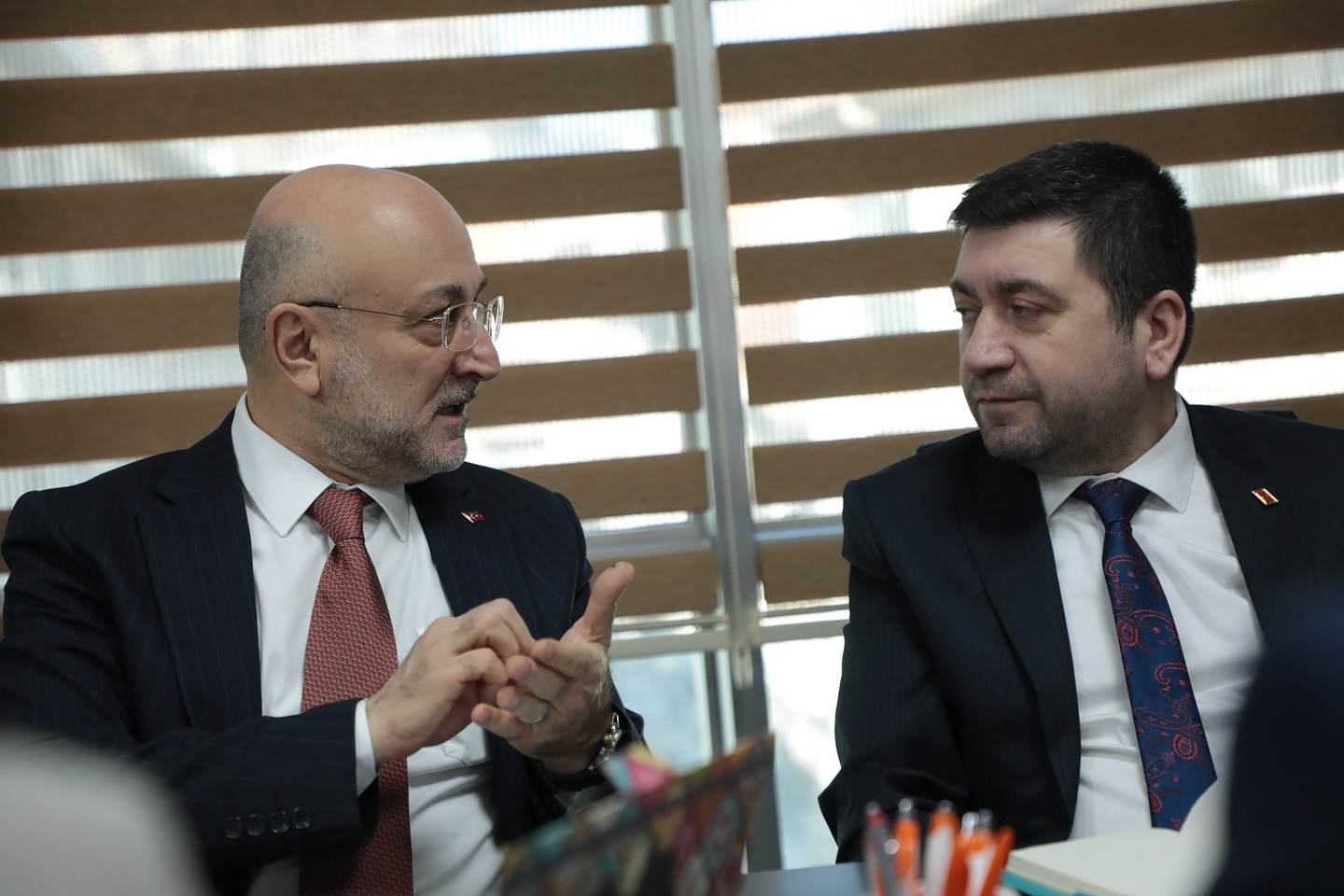 Afyon'da AK Parti İl Başkanlığı Kongre Hazırlıklarını Sürdürüyor
