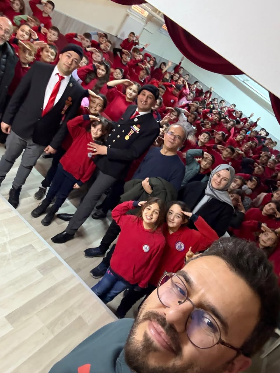 Eğitim ile Vatan Sevgisi Aşılanıyor