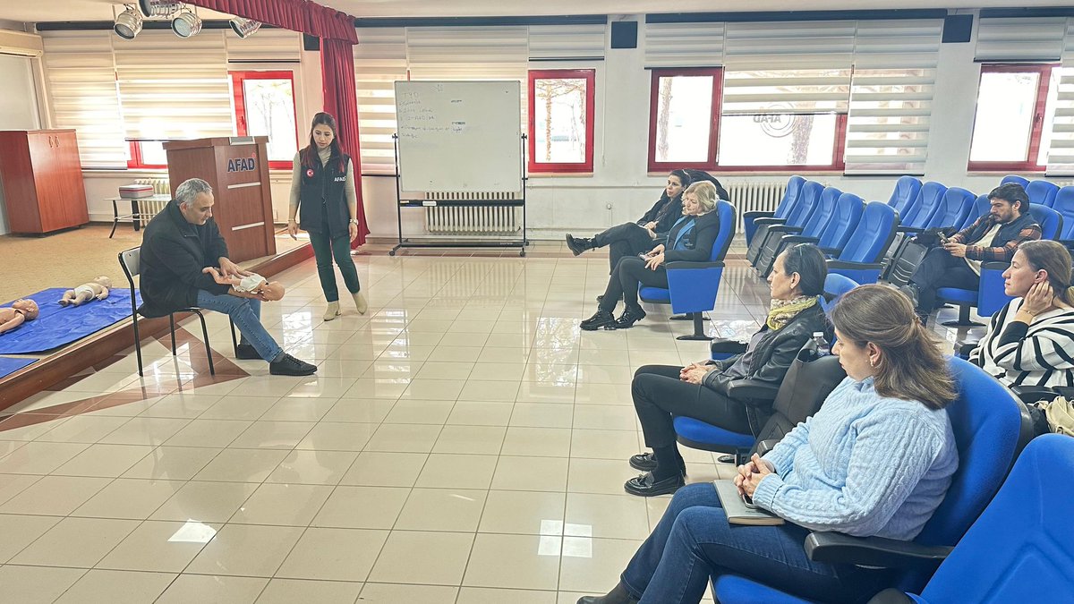 Afyonkarahisar'da İş Kadınlarına Sertifikalı İlk Yardım Eğitimi Verildi