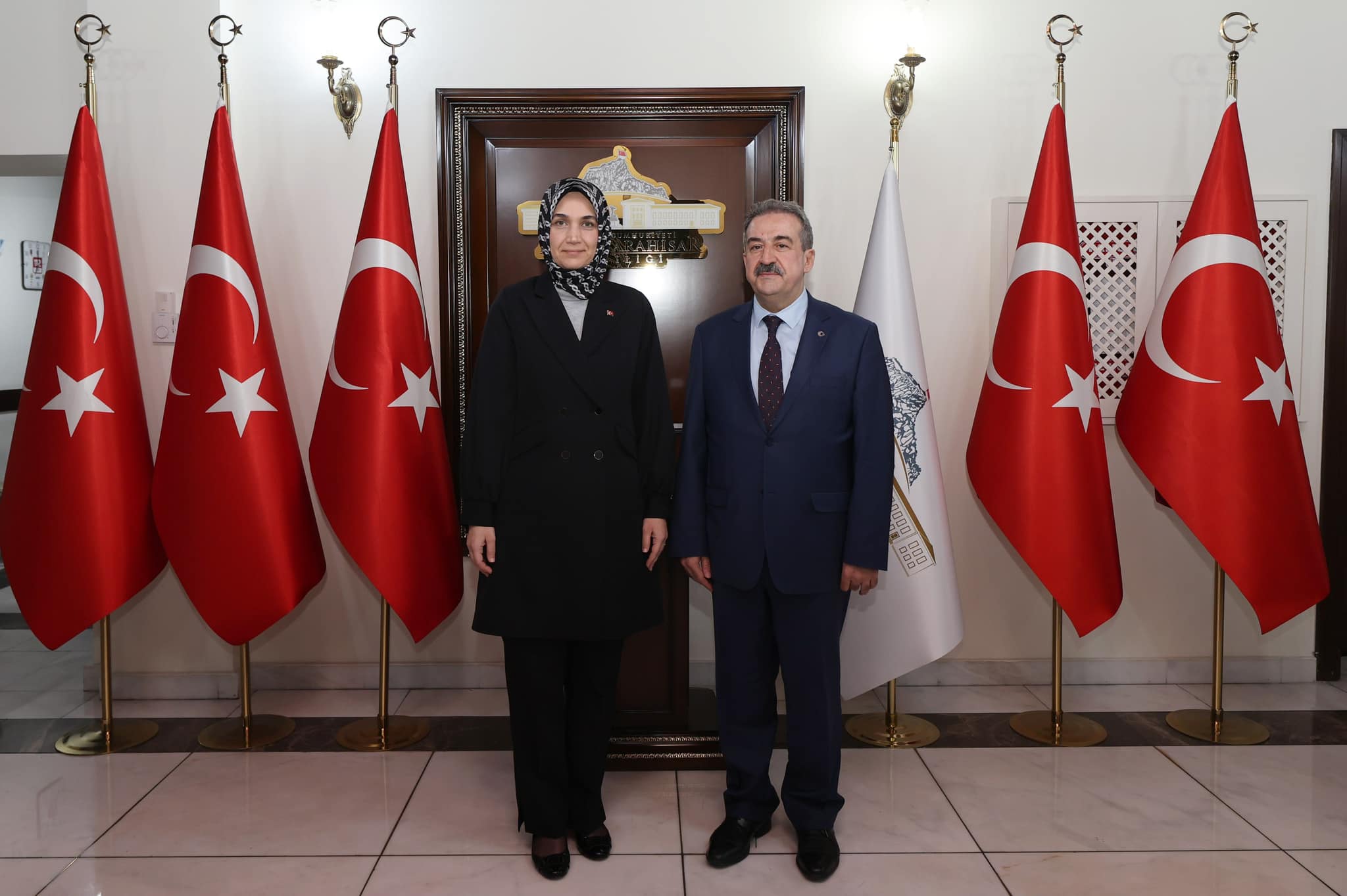 AYM Üyesi Recai Akyel, Afyonkarahisar Valisi Kübra Güran Yiğitbaşı'nı Ziyaret Etti