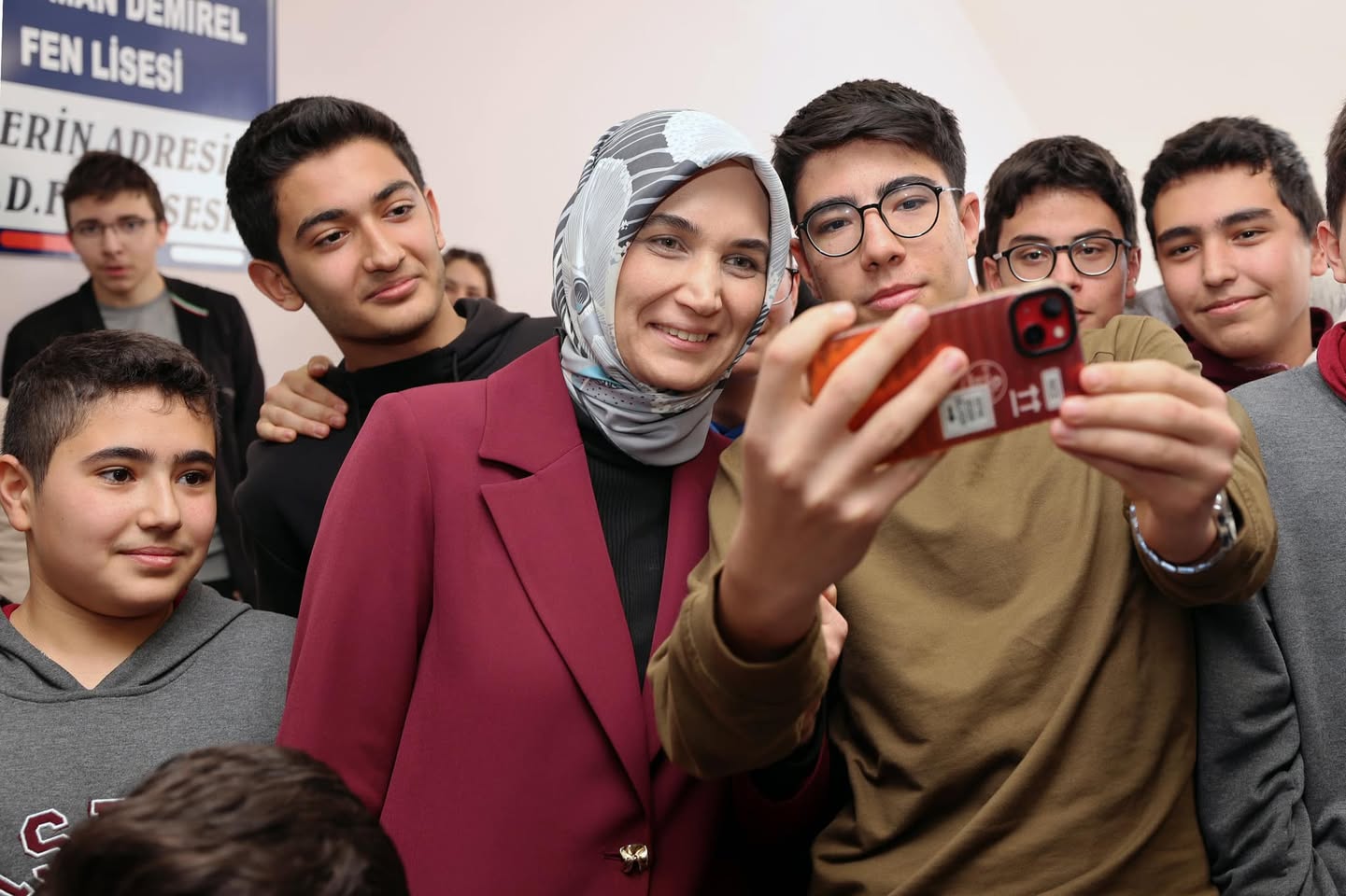 Vali Yiğitbaşı'ndan Süleyman Demirel Fen Lisesi'ne Ziyaret