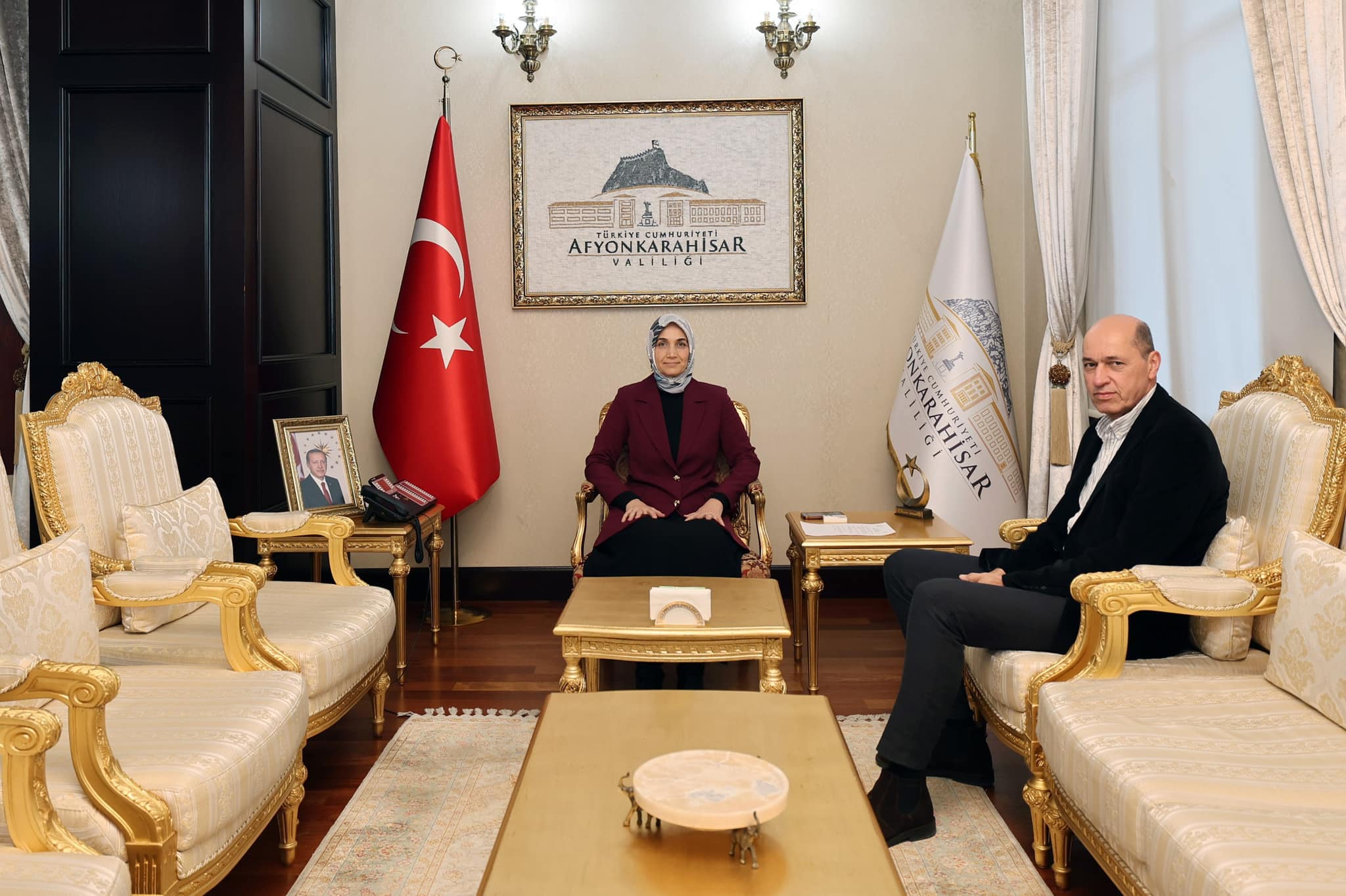 Vali Kübra Güran Yiğitbaşı, İş İnsanı Turgay Demirel’i Ağırladı
