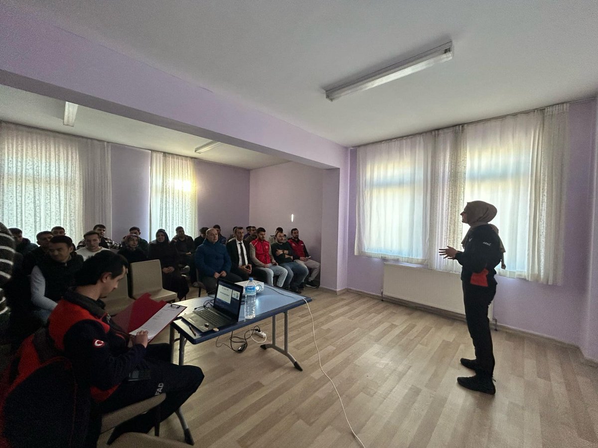 Şuhut Yurtlarında Afet Farkındalık Eğitimi: Deprem ve Yangın Tatbikatları Gerçekleşti