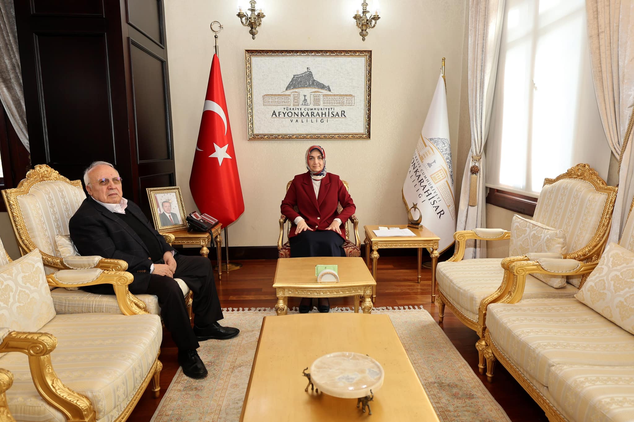 Afyonkarahisar Valisi Kübra Güran Yiğitbaşı, İş İnsanı Şuayp Demirel ile Görüştü
