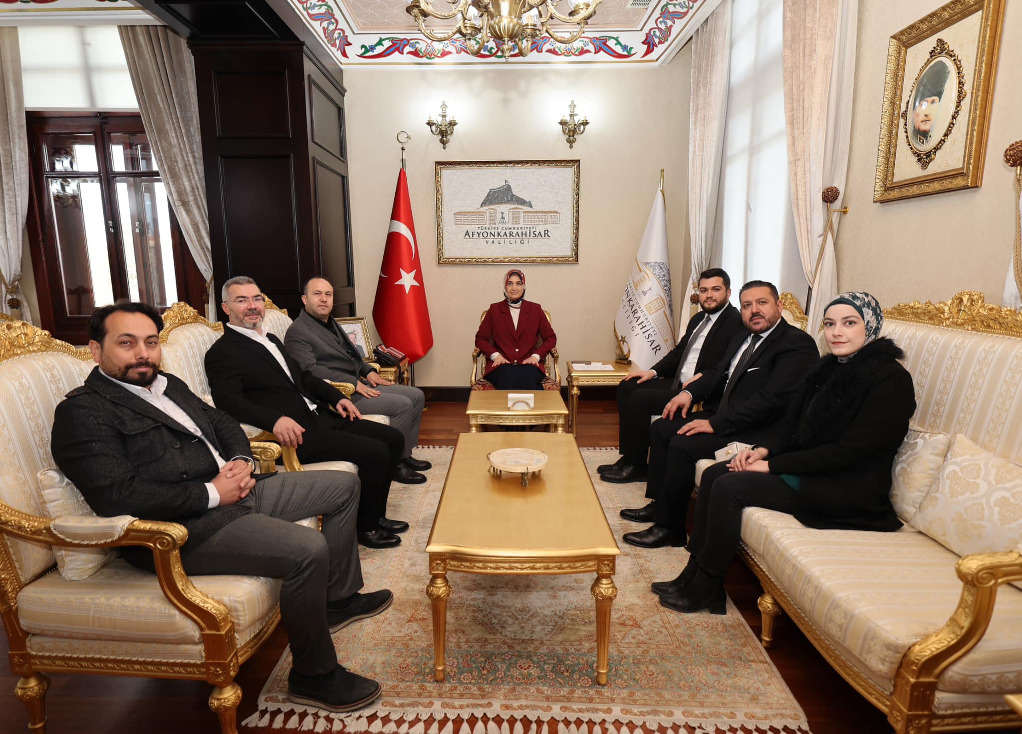 Afyonkarahisar Valisi, Anahtar Parti İl Yönetimini Kabul Etti