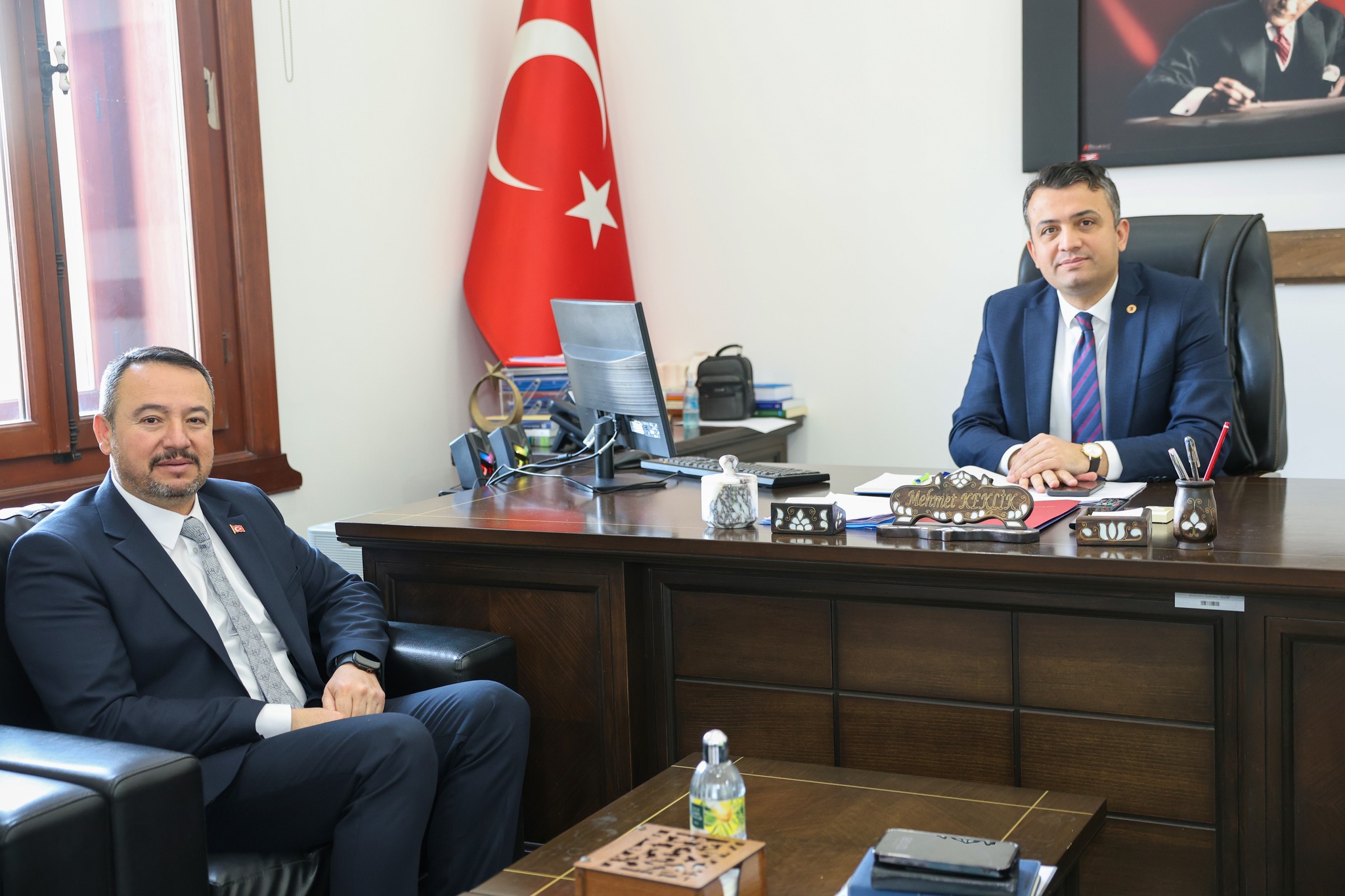 Sandıklı Belediye Başkanı Öztaş, Vali Yardımcısı Keklik'i Ziyaret Etti