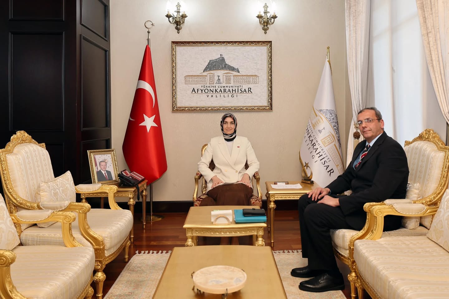Afyonkarahisar Valisi, Türk Silahlı Kuvvetlerini Güçlendirme Vakfı Temsilcisini Ağırladı