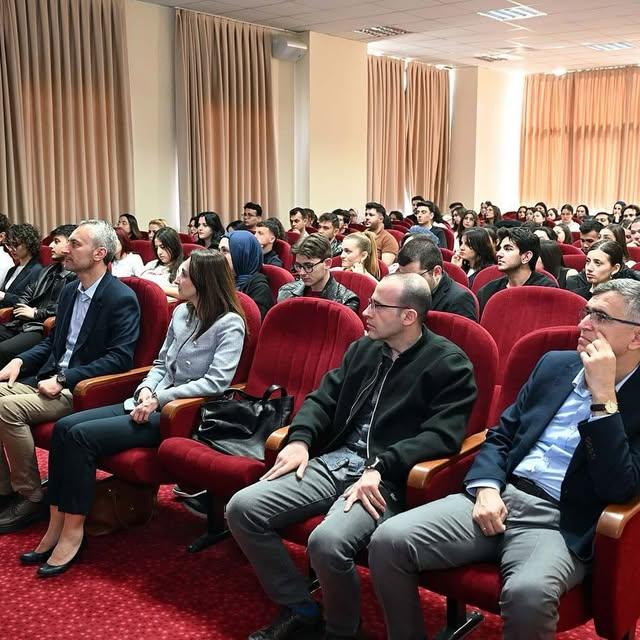Afyon Kocatepe Üniversitesi'nde Vikipedi ve Dijital Okuryazarlık Söyleşisi Gerçekleştirildi