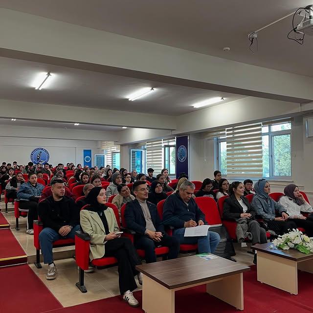 Afyon Kocatepe Üniversitesi'nde Bağımlılıkla Mücadele Bilgilendirme Semineri Düzenlendi