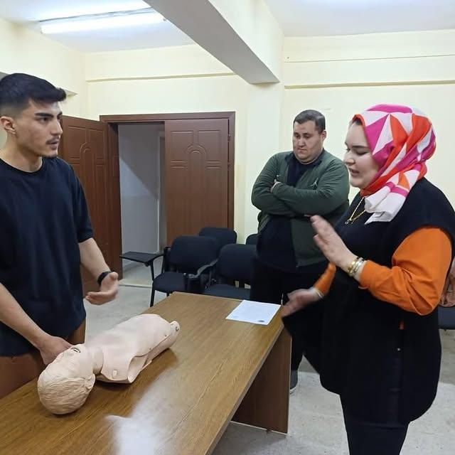 Sandıklı Meslek Yüksekokulu'nda Temel İlk Yardım Eğitimi Düzenlendi