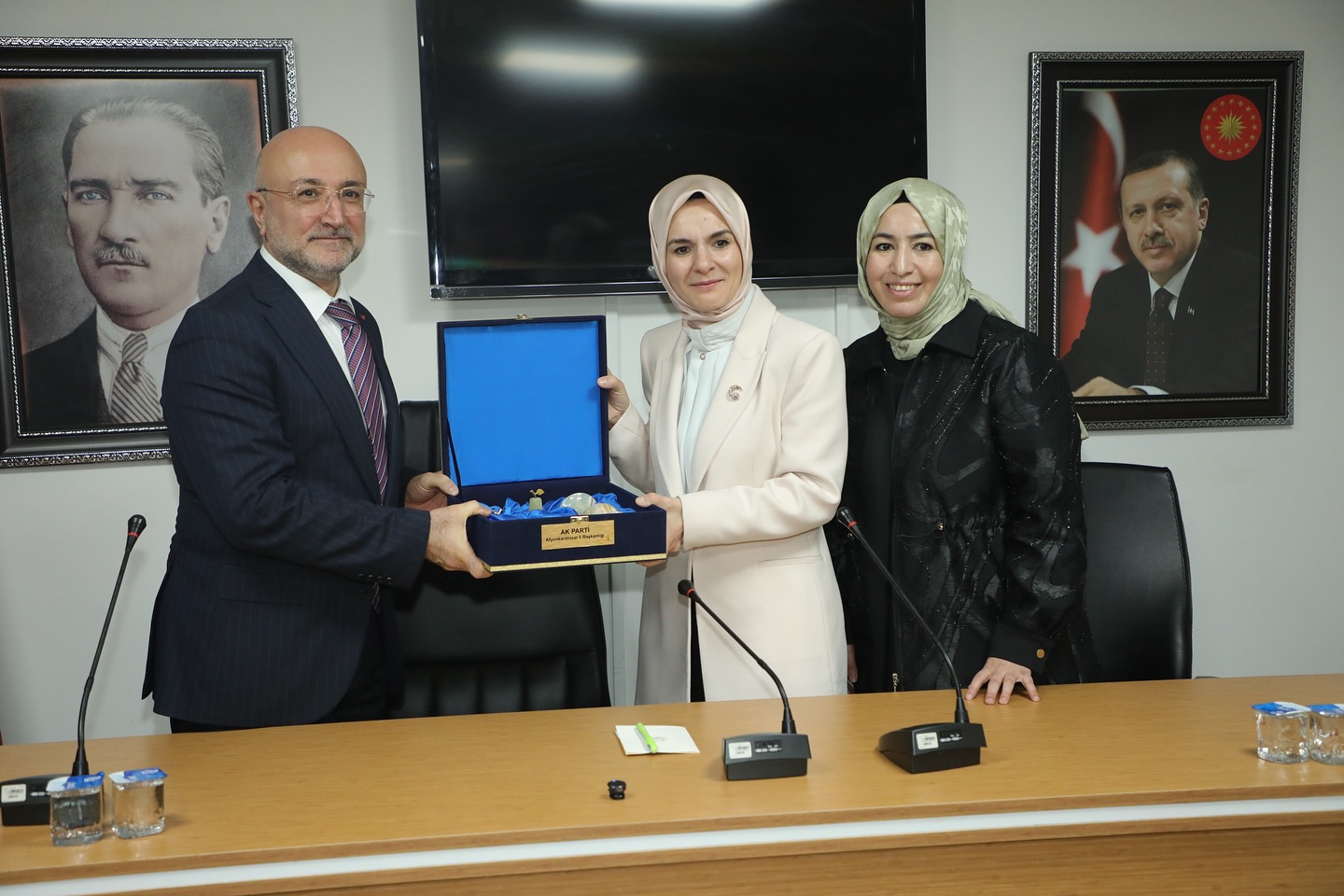 AK Parti Afyon İl Başkanlığı, Kadınlarla Bir Araya Geldi