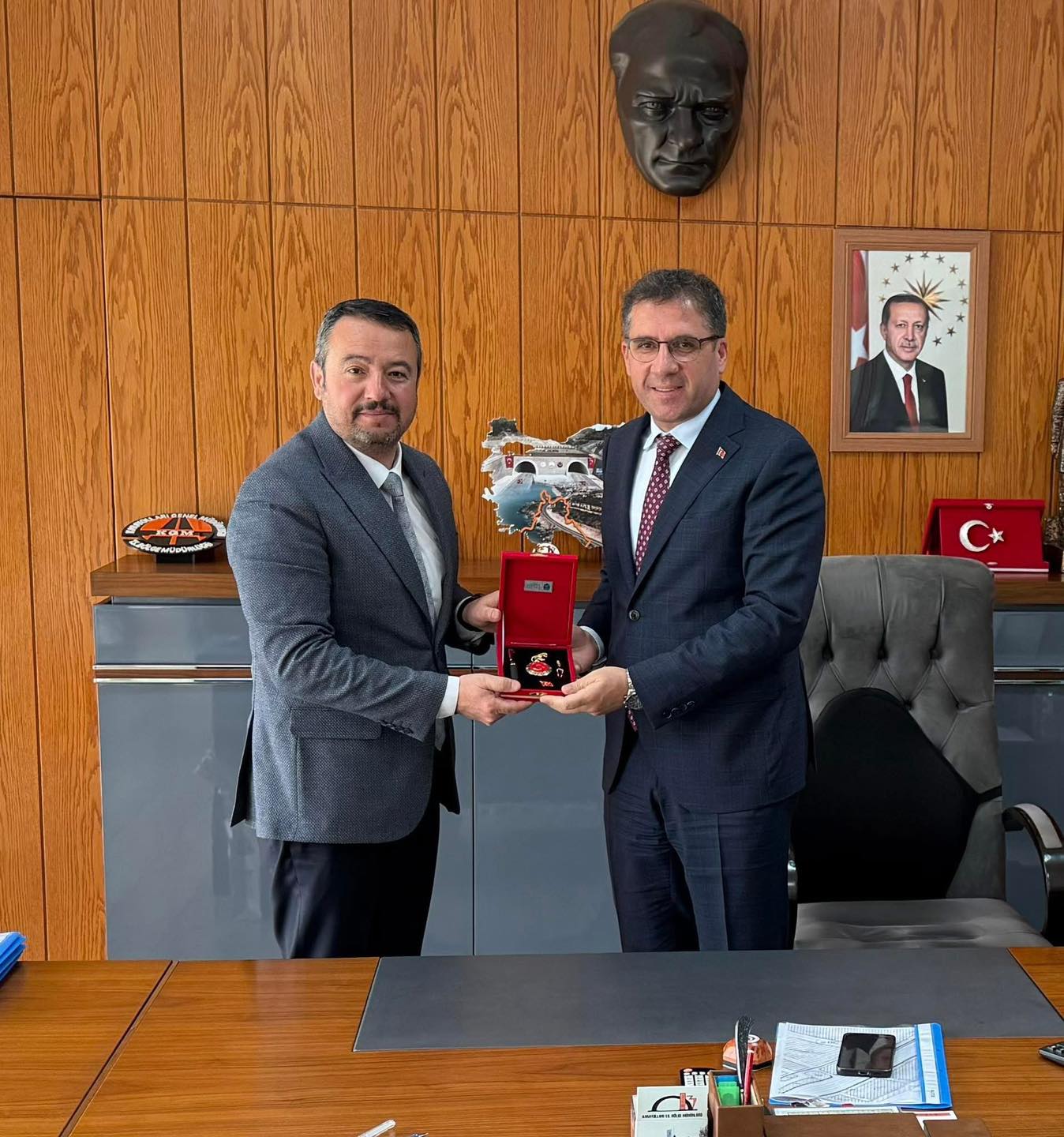 Sandıklı Belediye Başkanı Öztaş, Karayolları Bölge Müdürü Sarıoğlan'ı Ziyaret Etti