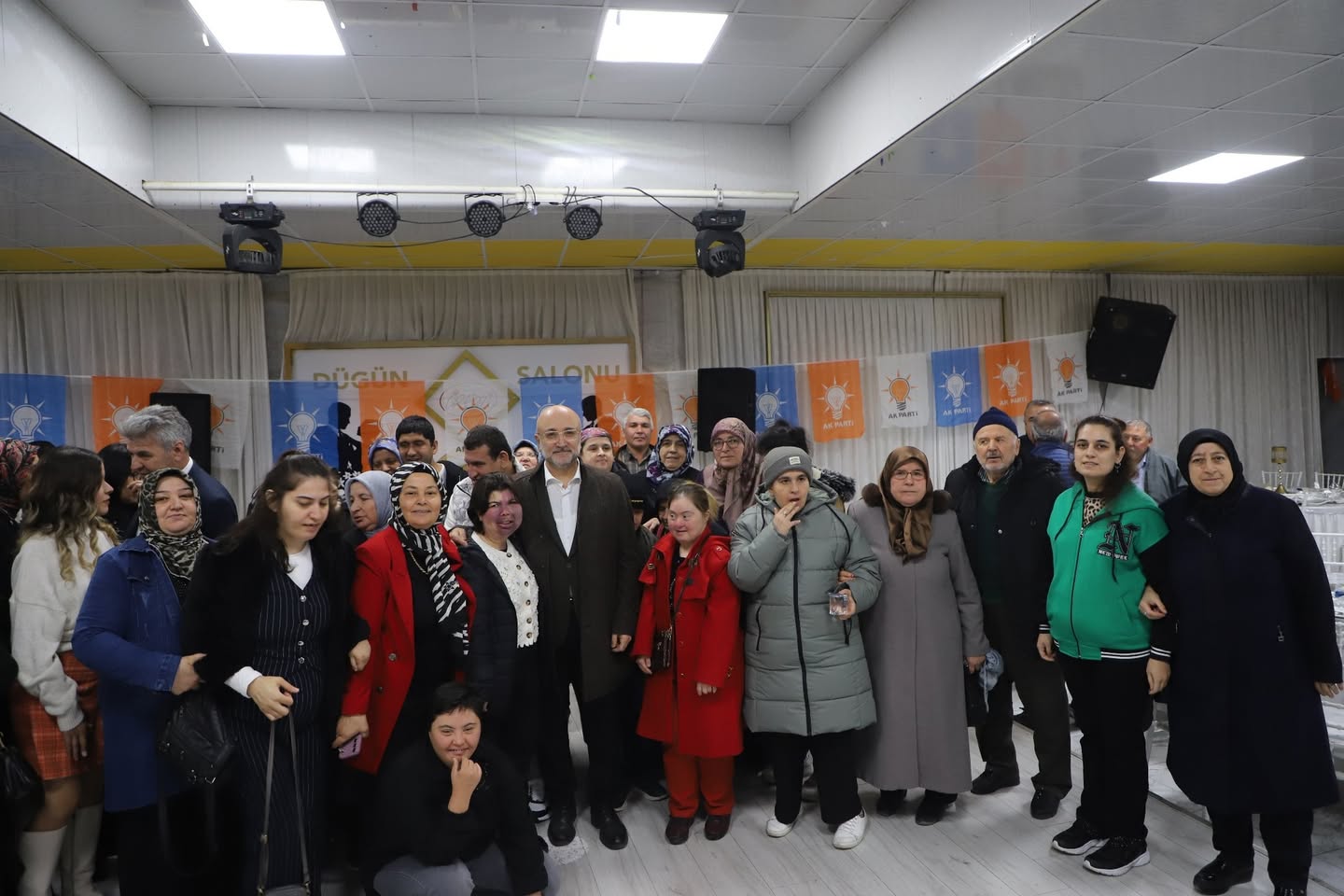 AK Parti Afyon İl Başkanlığı İftar Programında Engelli Vatandaşlarla Bir Araya Geldi