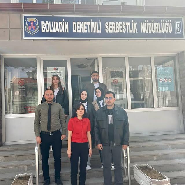 Afyon Kocatepe Üniversitesi Öğrencileri, Denetimli Serbestlik Müdürlüğü ile Sosyal Sorumluluk Projesi Gerçekleştirdi