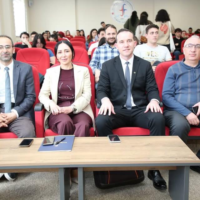 Afyon Kocatepe Üniversitesi'nde Turizm Sektörünün Dinamikleri Masaya Yatırıldı