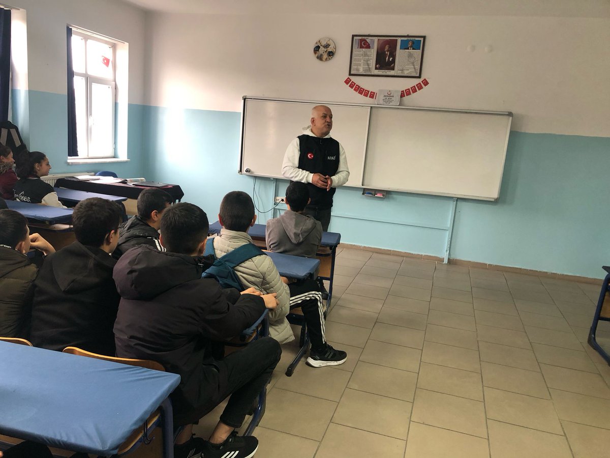 Afyonkarahisar'da Okulda Afet Bilinci Artırıldı
