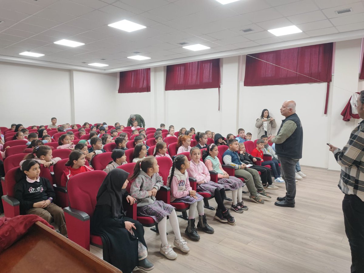 Afyonkarahisar'da Okulda Afet Bilinci Eğitimleri Düzenlendi