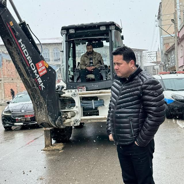 Bolvadin'de Su Arızası Giderildi, Mahalleye Su Verilmeye Başlandı