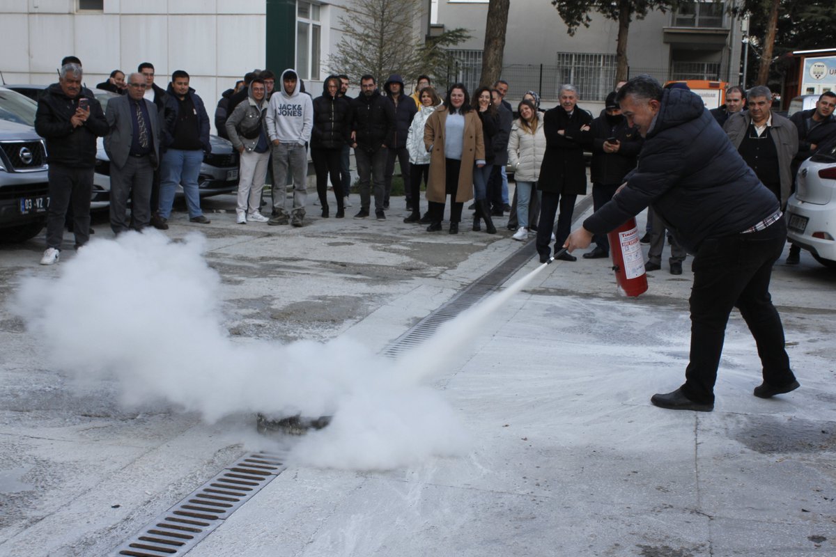 Afyonkarahisar'da AFAD ve TMO Personeline Afet ve Yangın Bilinci Kazandırıldı