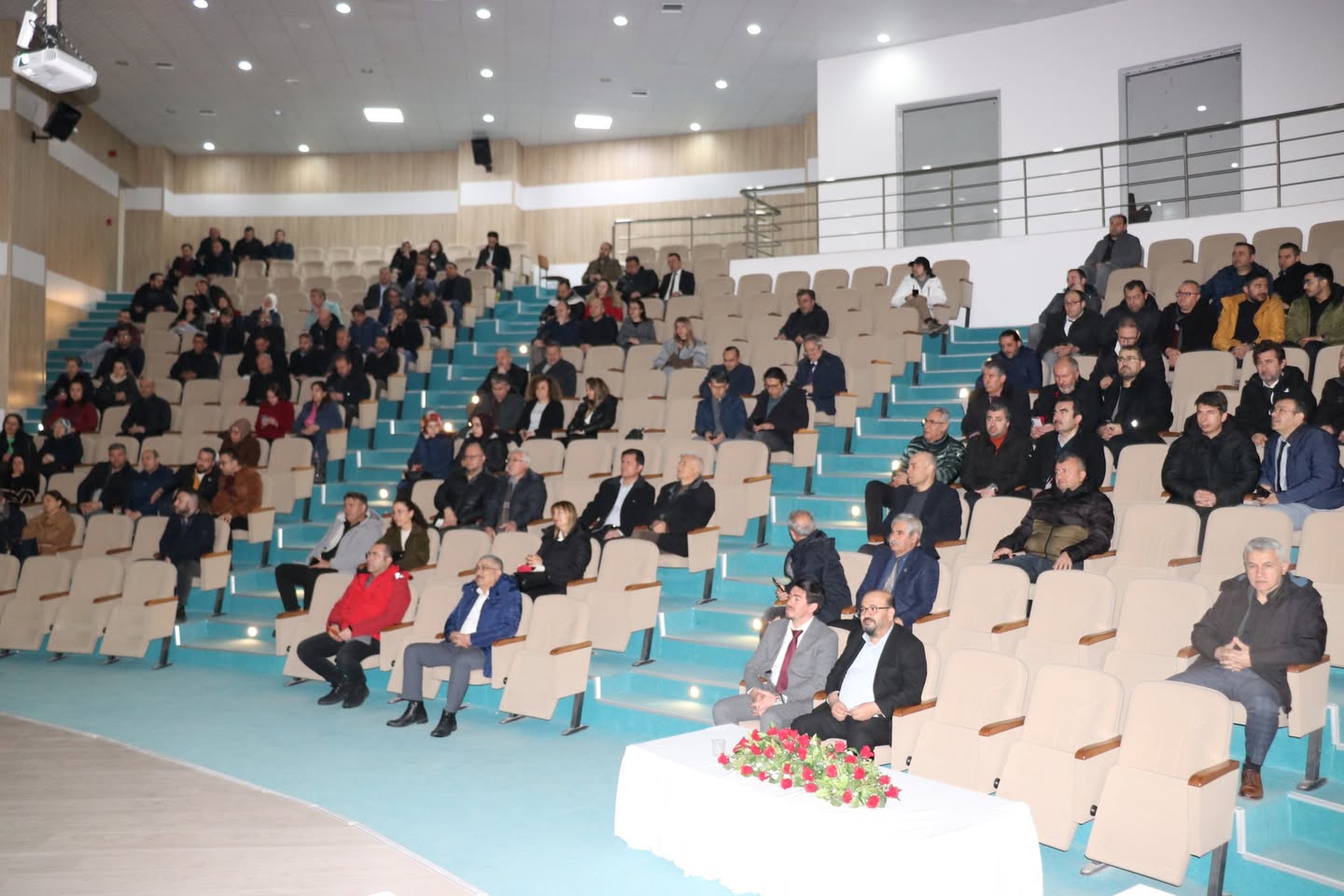 Afyonkarahisar'da Okul Yöneticilerine İletişim ve Pozitif Okul İklimi Semineri