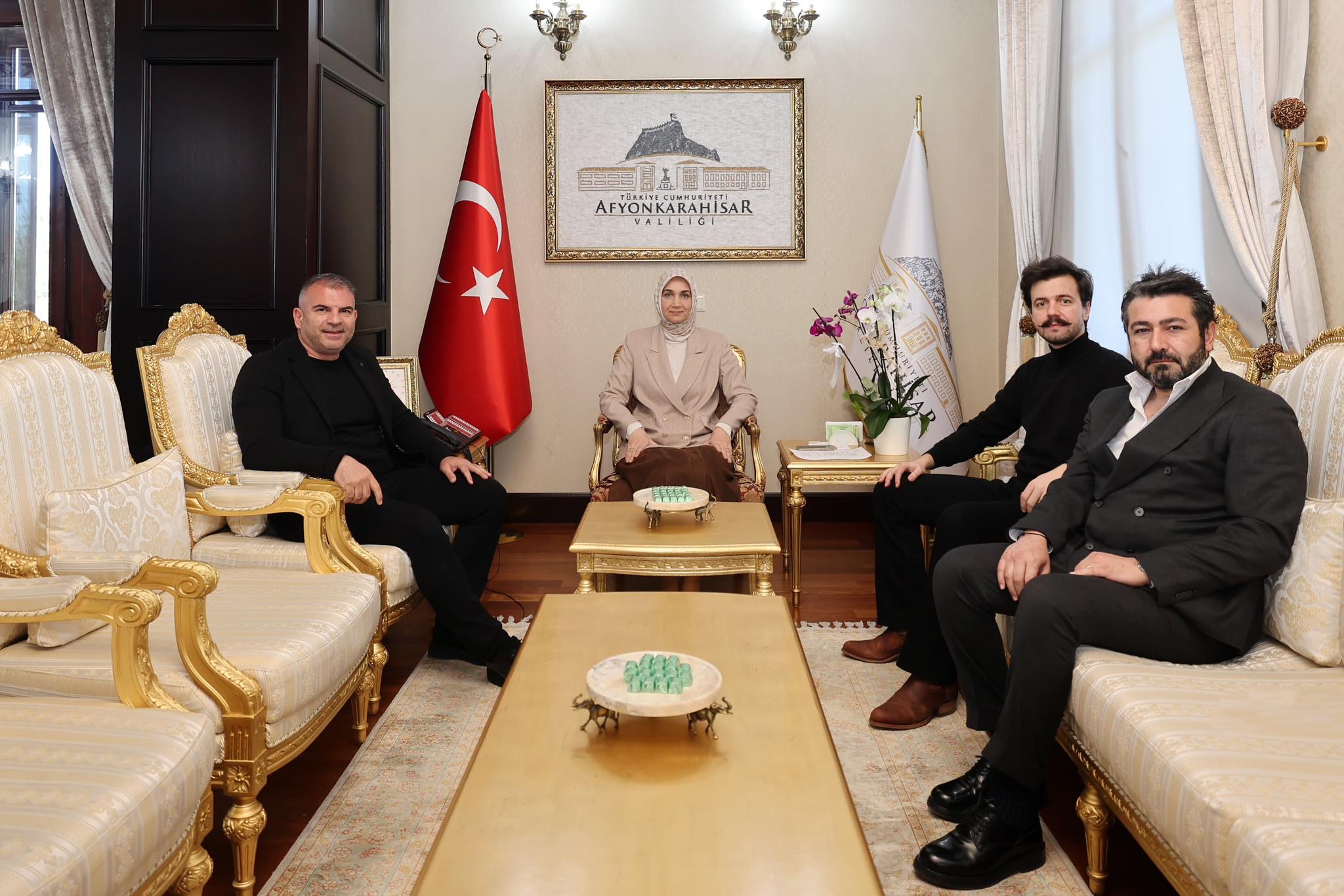 Afyonkarahisar Valisi Yiğitbaşı İş İnsanlarını Kabul Etti
