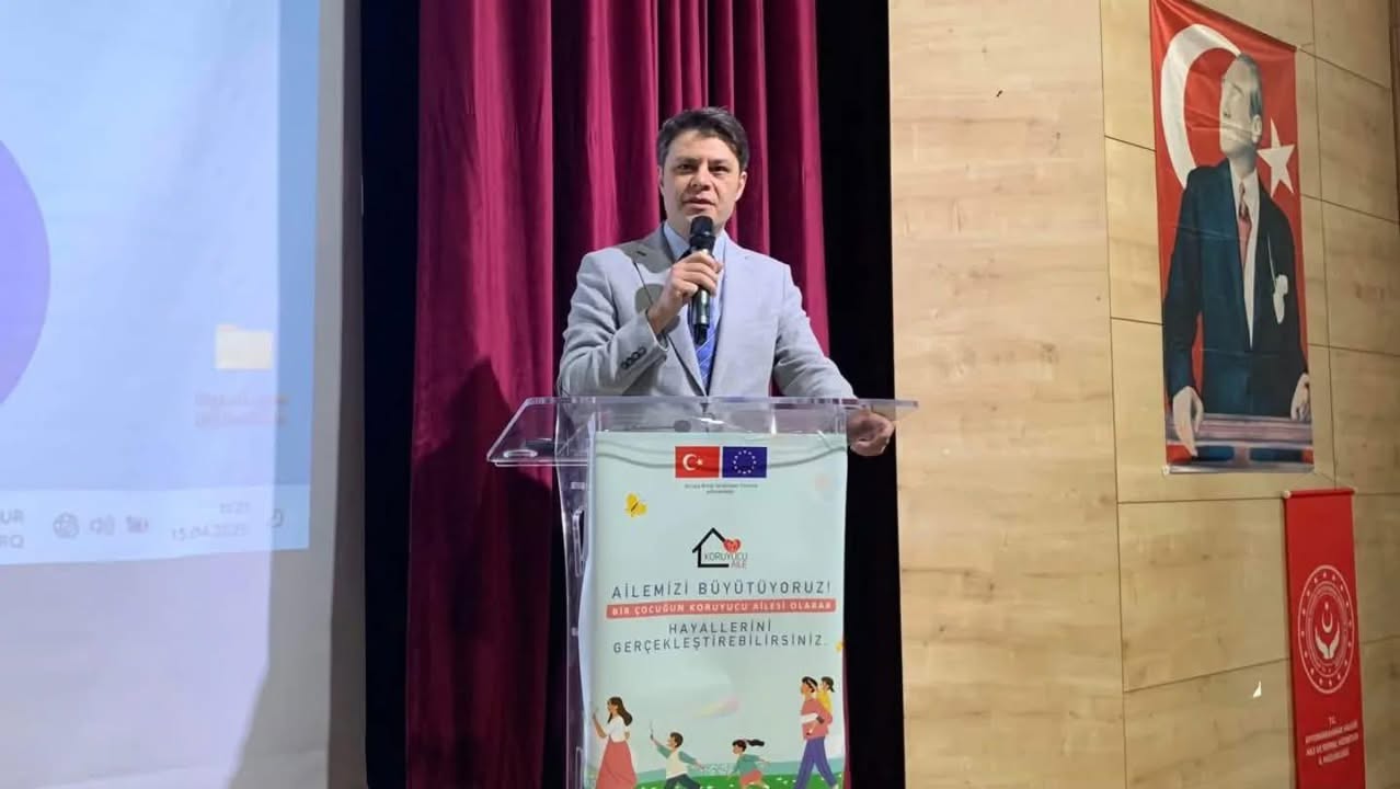 Sandıklı'da Koruyucu Aile Sistemi Tanıtım Programı Düzenlendi